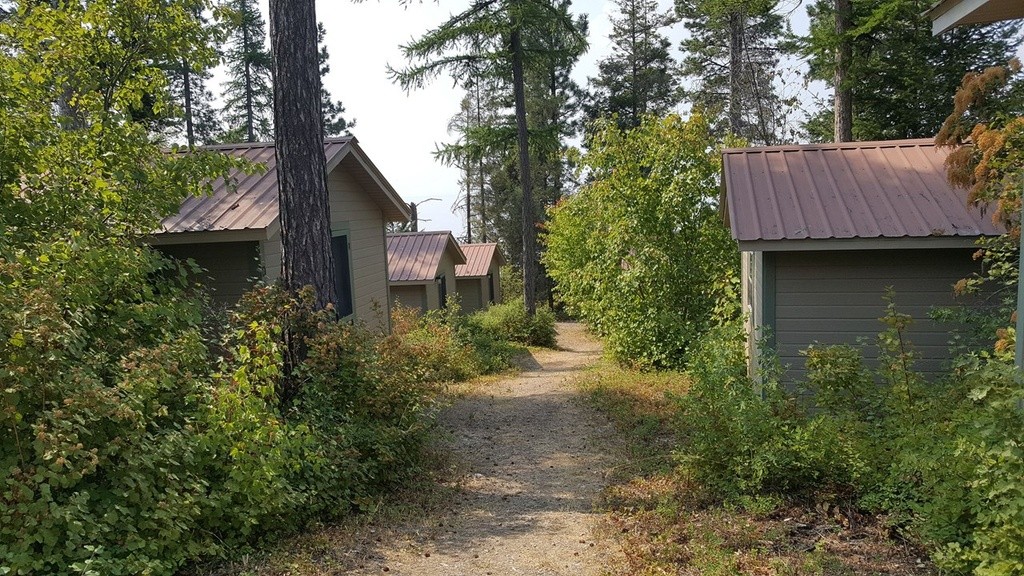 FLBS at Yellow Bay Cabins