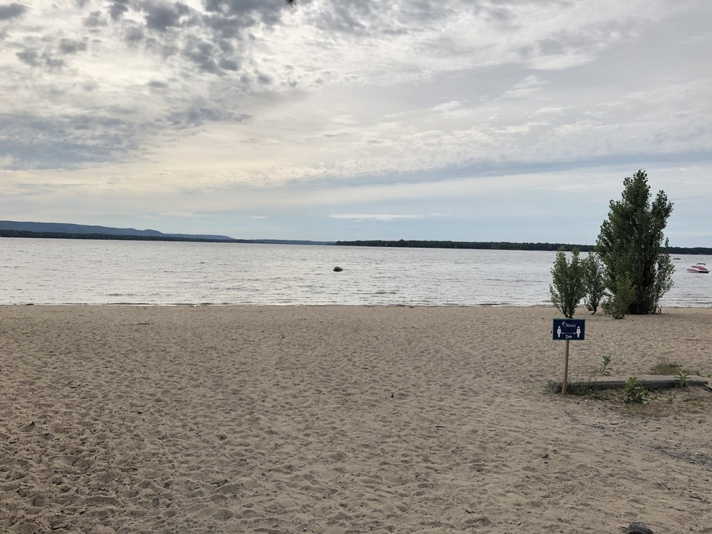 Plage Constance Bay Beach Swim Guide