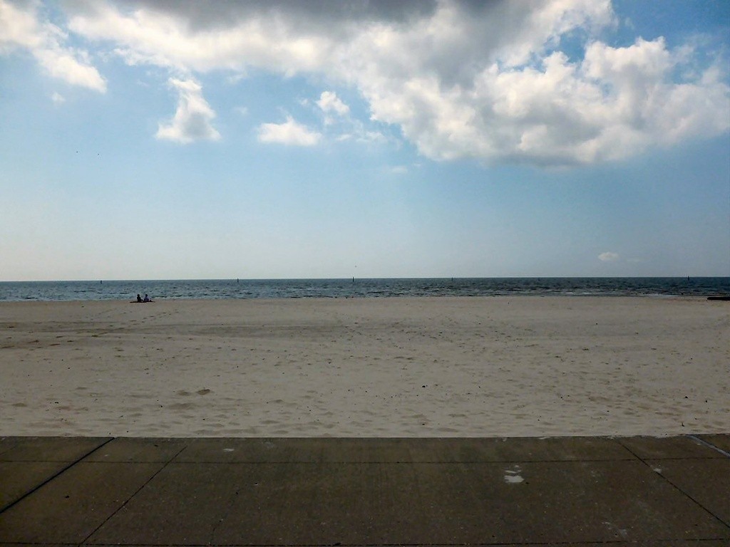 Gulfport Central Beach Swim Guide