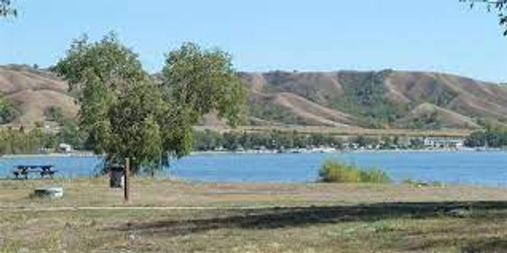 Bird's Point Beach