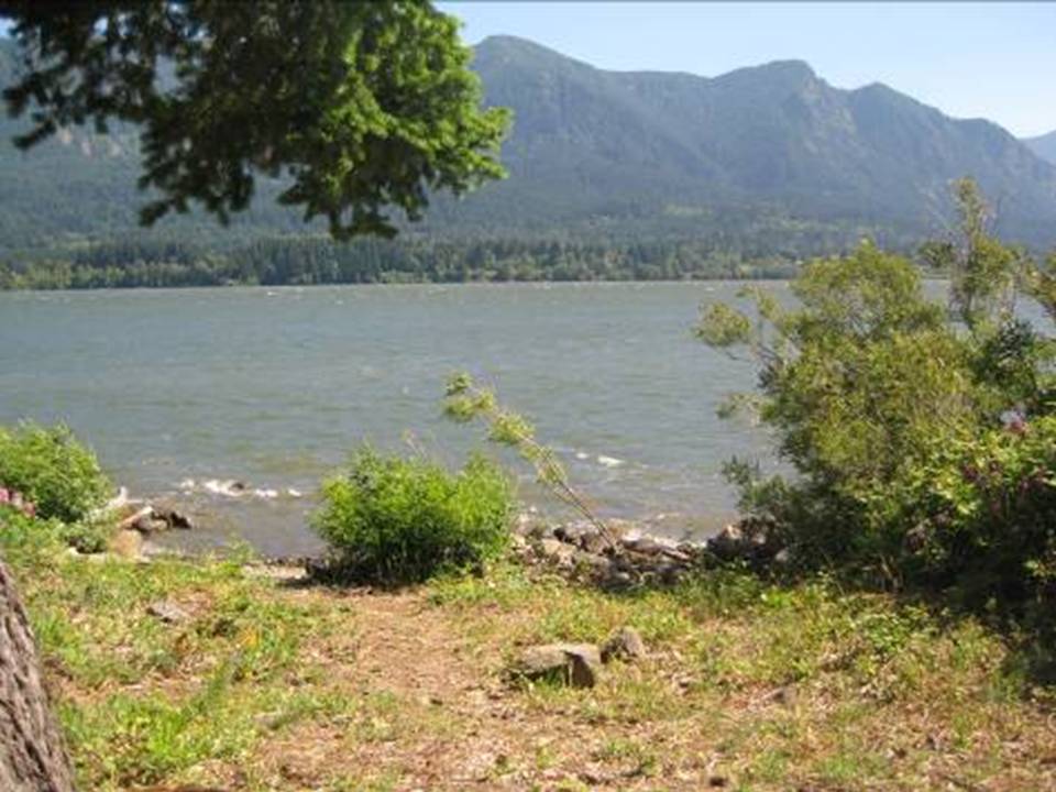 Bob's Beach at Stevenson, WA