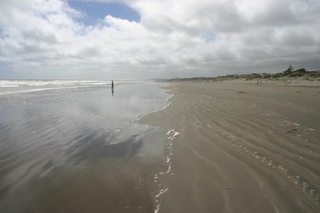 Peka Peka Beach at Road End Swim Guide