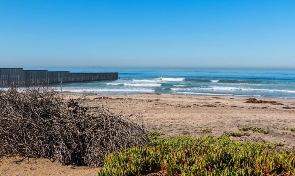 Border Field State Park - north side of border fence