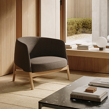 Collar Grand Lounge Chair Collar Grand Lounge Chair