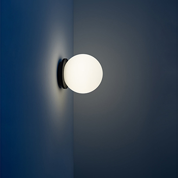 Calma Wall Light