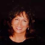 Marcia R