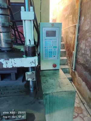 Vertical Injection Molding Machine - Image 6