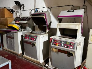 Semi Automatic Centrifugal Casting Machine - Image 3