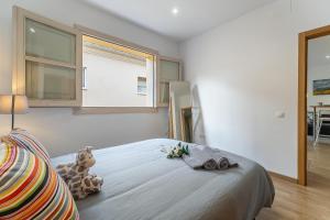 ImagenHomeAbroad Apartments - Plaza Mitjana 3