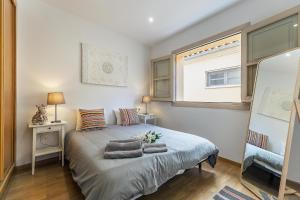 ImagenHomeAbroad Apartments - Plaza Mitjana 5