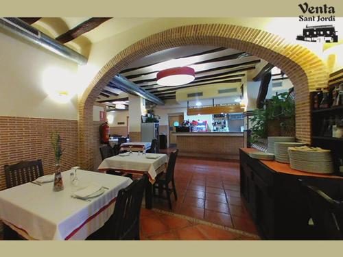 ImagenHospedium Hotel Rural Venta Sant Jordi 2