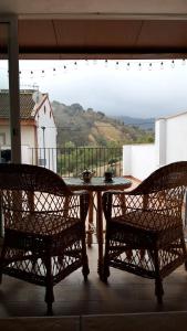 ImagenCasa Rural vistas al campo y cocina con terraza 4