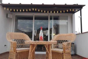 ImagenCasa Rural vistas al campo y cocina con terraza 5