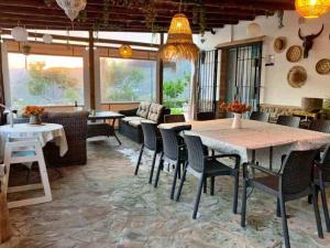 ImagenCasa Rural Arrijana Privada e Independiente Piscina con Jacuzzi y Barbacoa 5