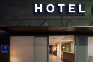 ImagenCampanile Málaga Airport 5