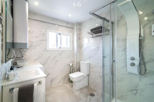 ImagenAlways Happy 1 BDR 6G and 5G Puerto Marina views 2