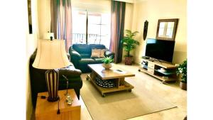 ImagenNydelig selveierleilighet med svømmebasseng, 18-hulls golfbane og dobbel garasjeplass. 3