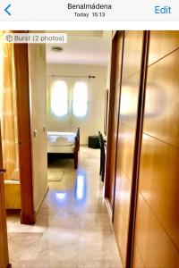 ImagenNydelig selveierleilighet med svømmebasseng, 18-hulls golfbane og dobbel garasjeplass. 6