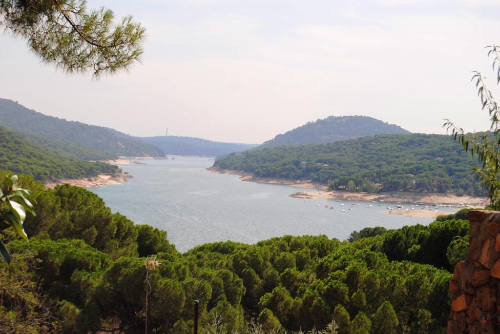 A Orillas Del Lagoimagen principal