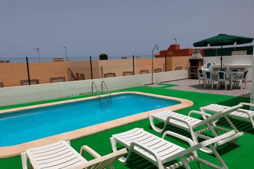 ImagenChalet de 3 habitaciones con piscina privada 1