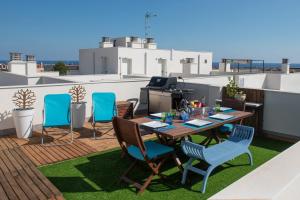 ImagenNEW APARTMENT WITH BIG TERRACE 9 Min WALK TO BEACH 6 MIN SUPERMARKET 4