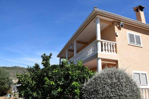 ImagenAcogedora Casa Rural con Piscina 1