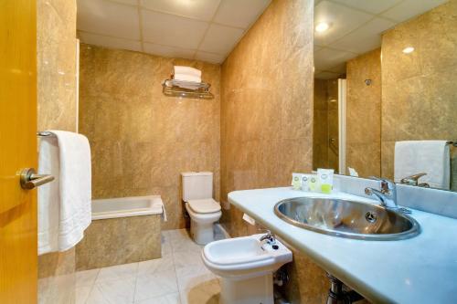 ImagenOca Villa de Avilés Hotel 1