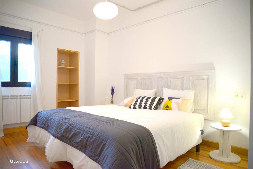 ABARAXKA Azkoitia Hostelimagen principal