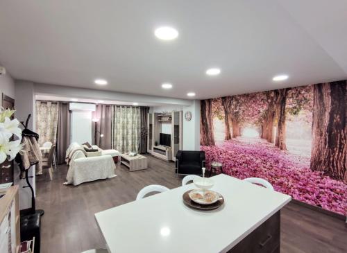 ImagenLUXURY New Apartment CITY CENTRE & BEACH, Alicante 1