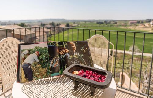 ImagenApartamentos Vino Tinto 2