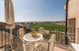 ImagenApartamentos Vino Tinto 4