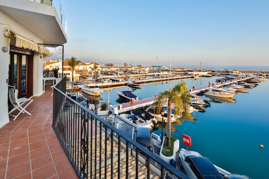 Puerto Banus Marbella Spain Large 3 bedroom 280m2 Apartment 218imagen principal