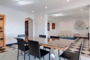 ImagenPuerto Banus Marbella Spain Large 3 bedroom 280m2 Apartment 218 4