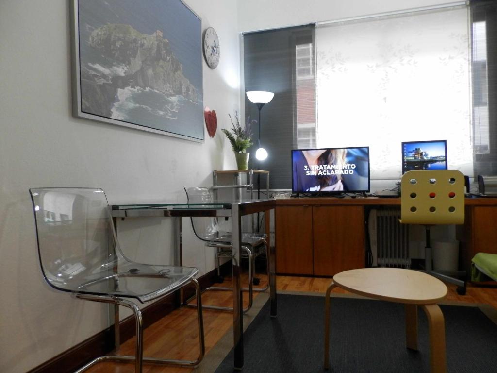 Deusto Piso wifi internet T V y garajeimagen principal