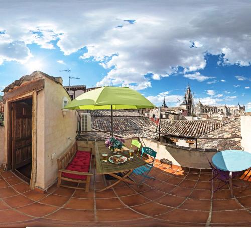 ImagenCasa Catedral - terraza privada con vistas en el corazón de Toledo 2