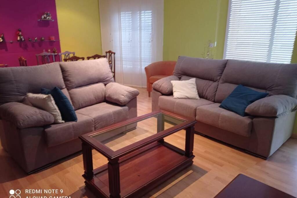 Apartamento de 3 dormitorios en Camariñasimagen principal