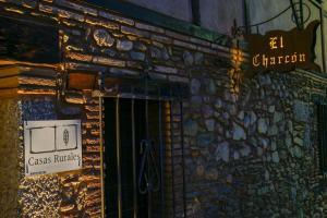 ImagenCasa rural con piscina 'El Charcón' 4