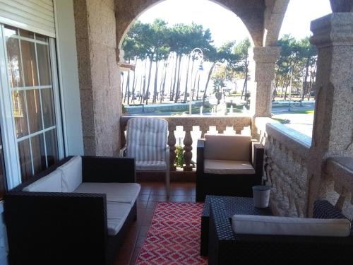 Imagenpiso chalet en playa samil 1