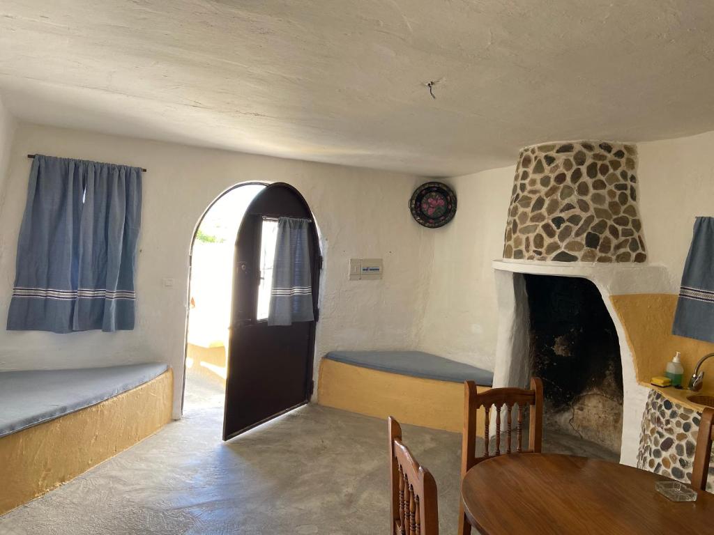 Alojamientos CUEVAS TIANAimagen principal