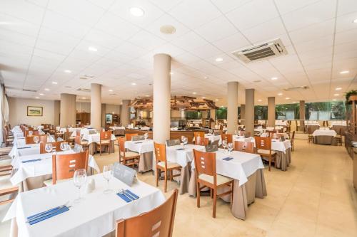 ImagenAluasun Lago Rojo - Adults recommended 2