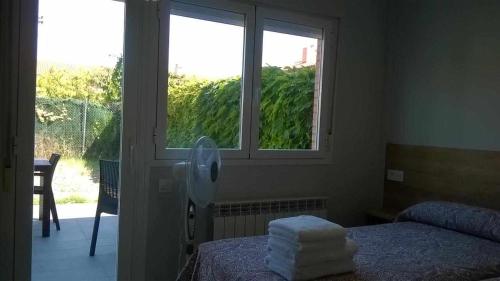 ImagenBorja Peñas de Herrera pensión con Jardín cerca del Eccehomo y el Moncayo 2