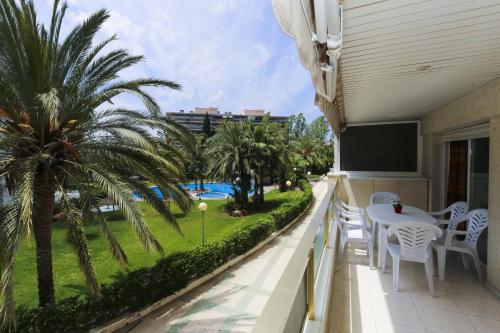 ImagenParaisol 3 Planet Costa Dorada 1