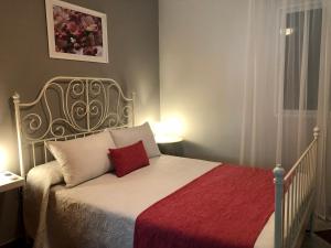 ImagenCasa grande con piscina 4