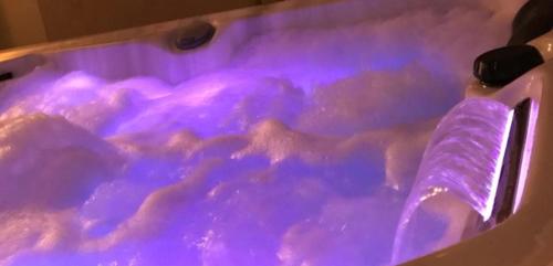 ImagenLoft jacuzzi rojo Casa ermita San Antonio 1