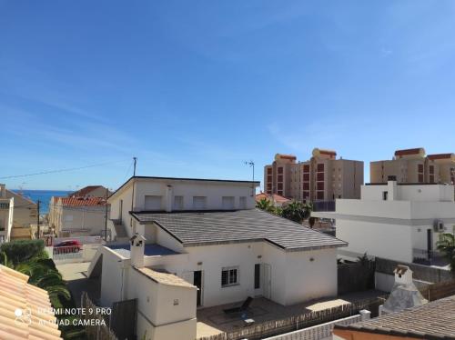 ImagenBungalow soleado a 100 metros de La Playa 1