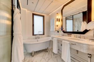 ImagenBLESS Hotel Madrid - The Leading Hotels of the World 6