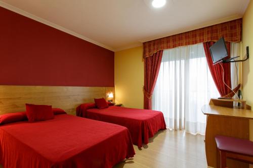 ImagenHotel Restaurante Pontiñas 2