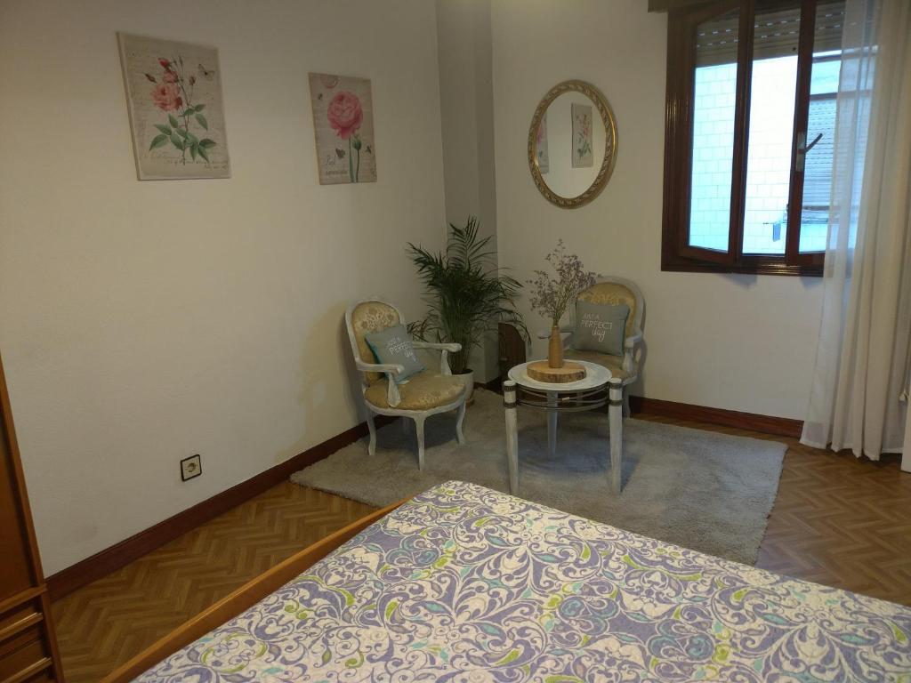 Coqueto estudio en Maliaño situado en calle semipeatonalimagen principal