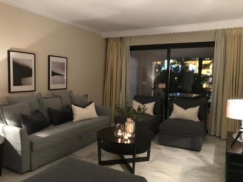 ImagenLarge and elegant in Puerto Banus with pools and paddle 2