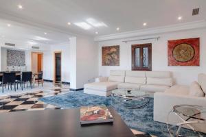 ImagenPuerto Banus Marbella Spain Large 3 bedroom 280m2 Apartment 218 5